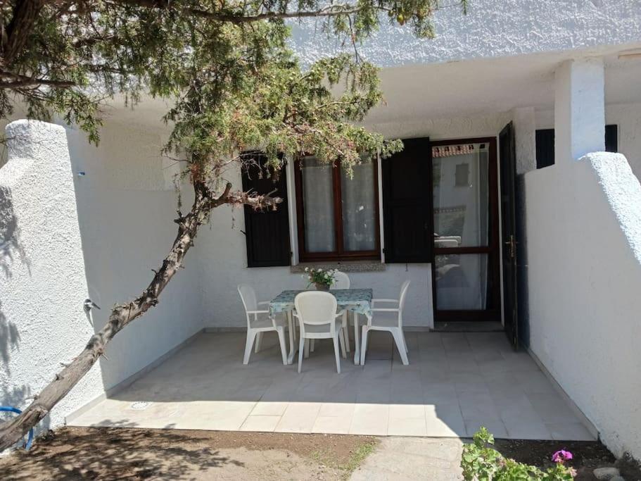 Appartamento A Baia Santa Reparata Bagian luar foto