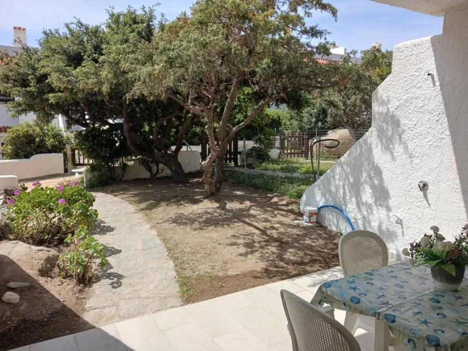 Appartamento A Baia Santa Reparata Bagian luar foto