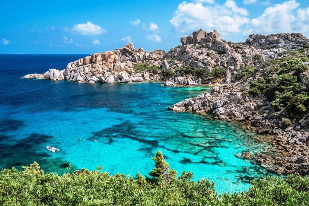 Appartamento A Baia Santa Reparata Bagian luar foto